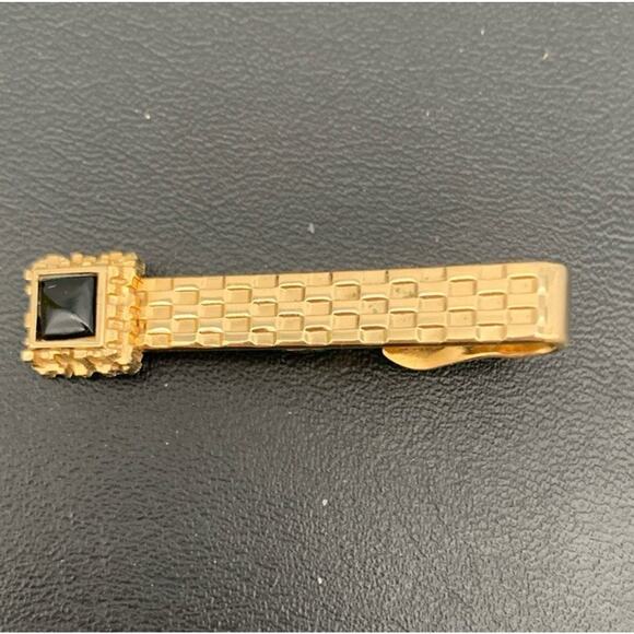 Vintage Swank Art Deco Style Gold Tone Weave Texture Black Stone Tie Clip Signed - Picture 1 of 5